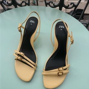 Brand new Zara kitten heels